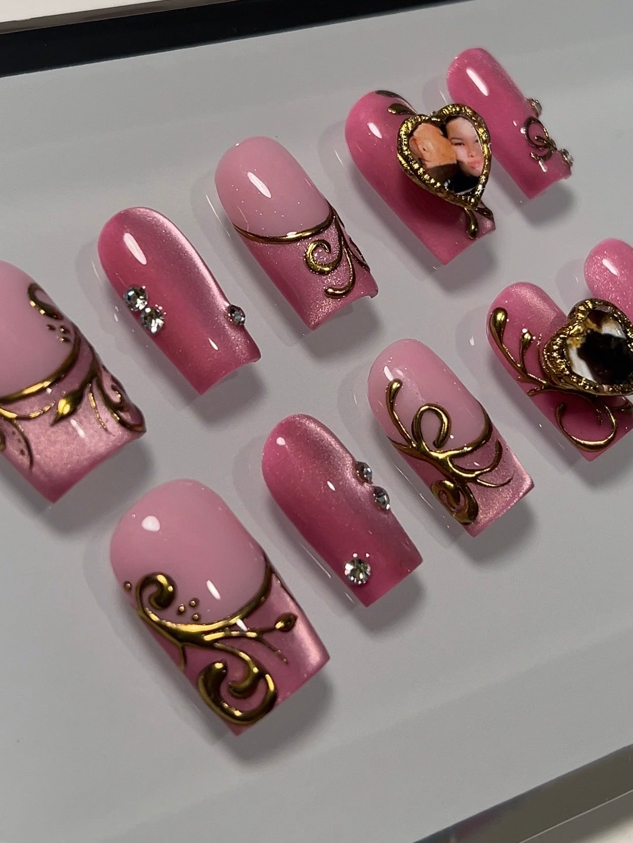 CREATE A CUSTOM DESIGN